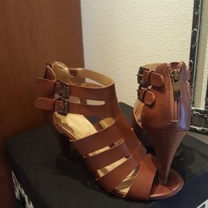Liz Clairborne Strappy Sandle